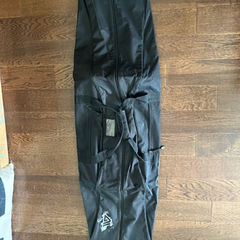 Snowboard/Ski Luggage Bag With Backpack Straps